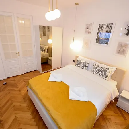 Maria De Luxe * Bukarest
