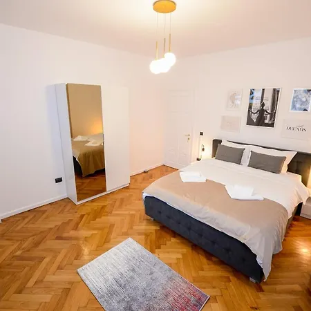 Maria De Luxe Villa *